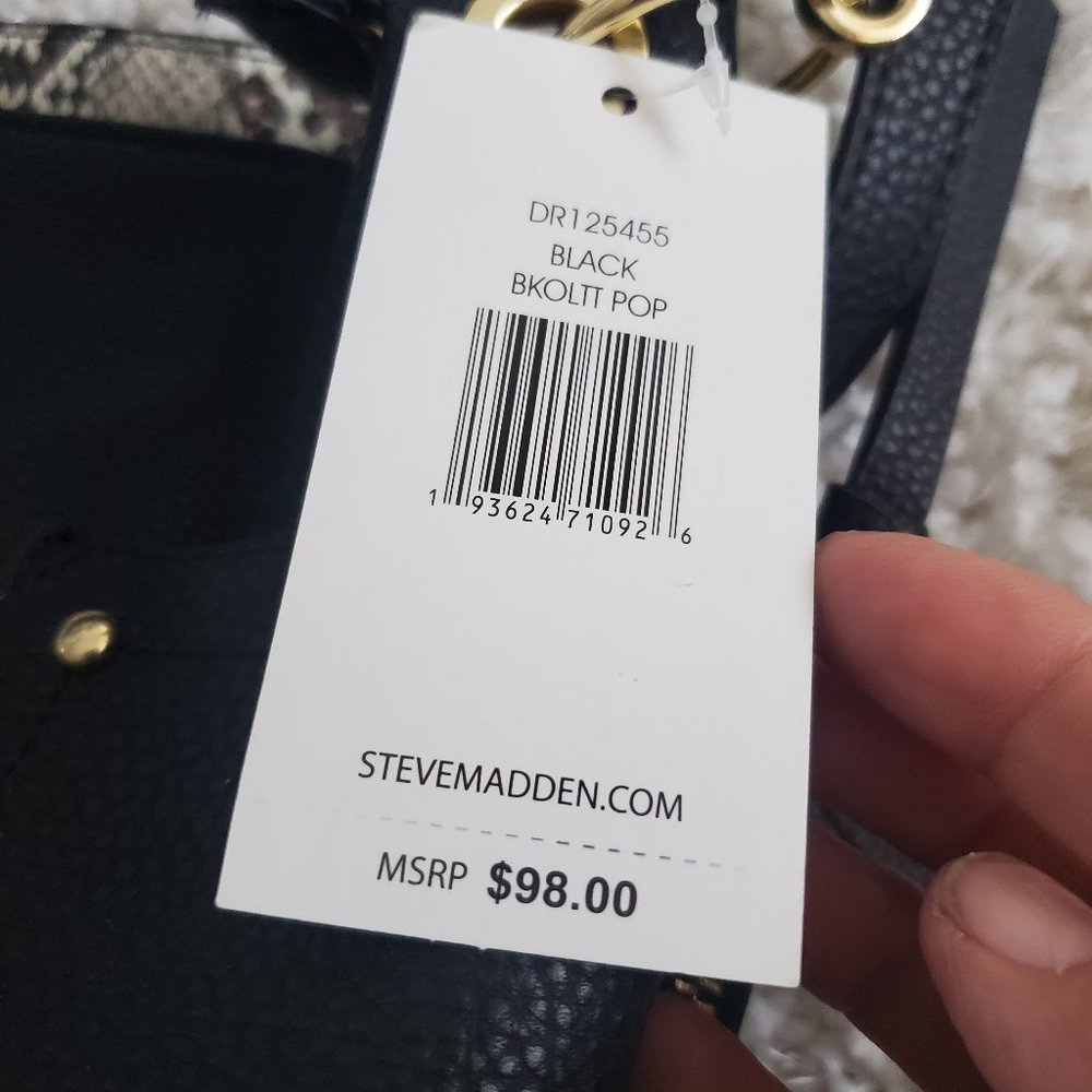 Steve Madden Black Bag w/Snakeskin Interior and Coin Purse - Picture 6 of 16